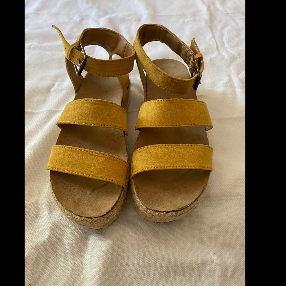 Yellow Platform Sandals - Picture 3 of 4